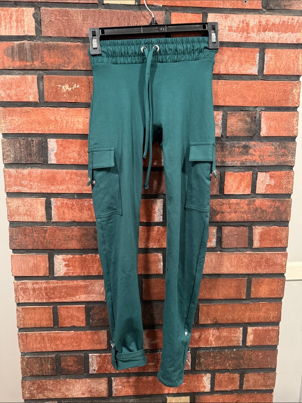 Bombshell CARGO EDGE LEGGINGS